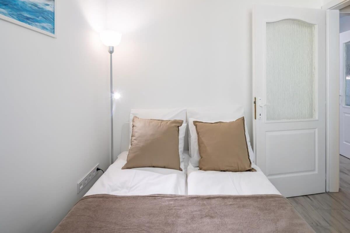 Convenient 2-Room Central Apartment Budapest Esterno foto