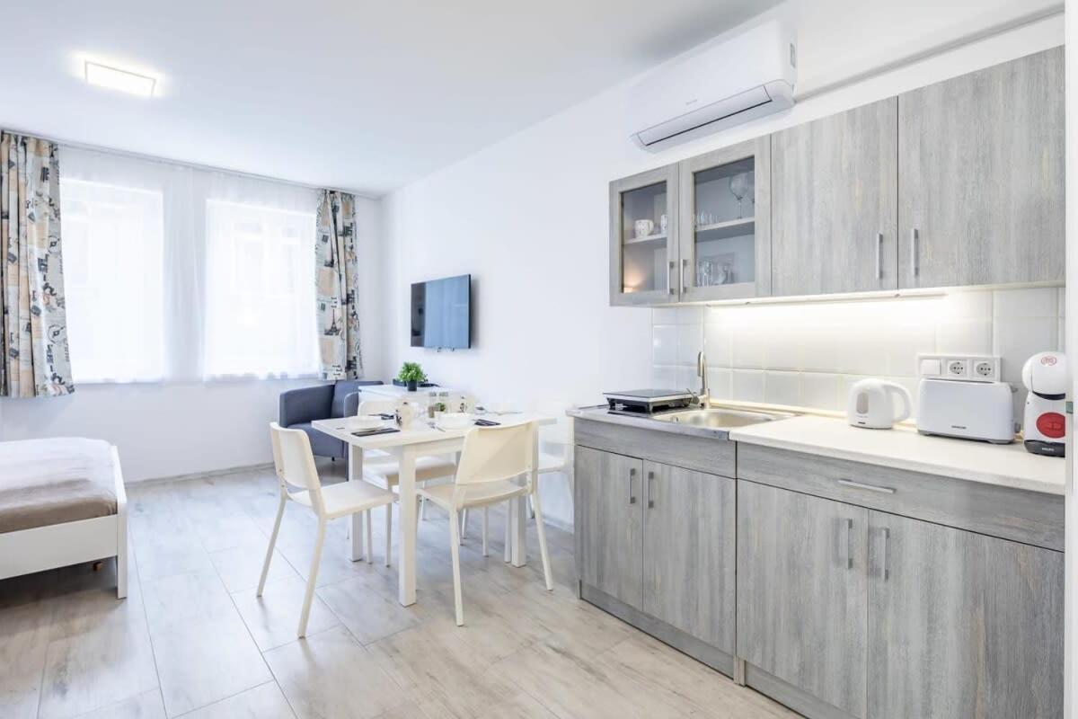 Convenient 2-Room Central Apartment Budapest Esterno foto