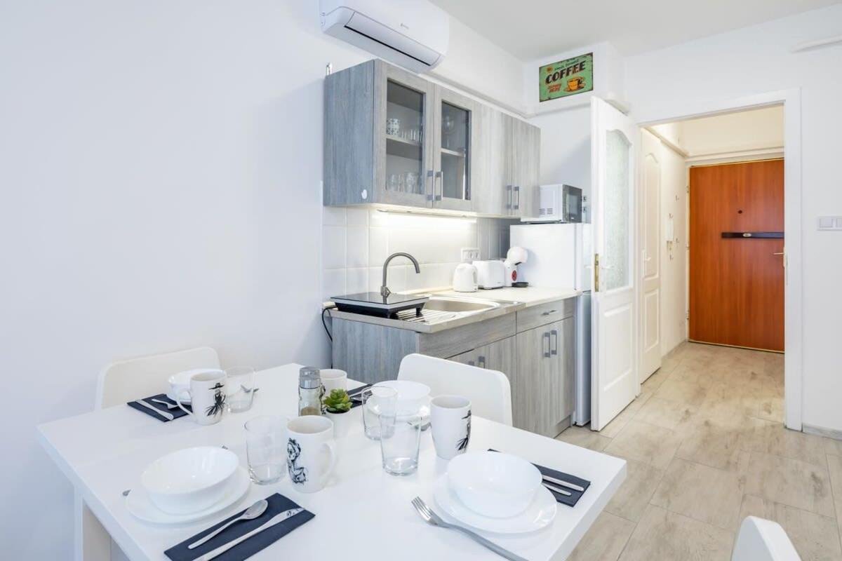 Convenient 2-Room Central Apartment Budapest Esterno foto
